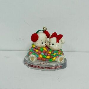 1991 carlton ornament christmas cuddles 1st christmas together cozy quilt